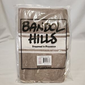 Bandol Hills BeigeThrow Blanket/Towel